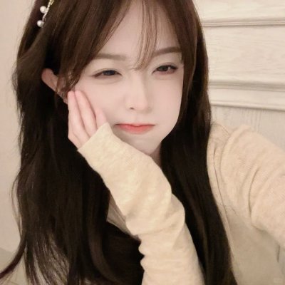 大小姐才不会玩格斗游戏